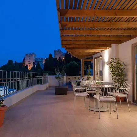 The 12th - Penthouse Διαμέρισμα *